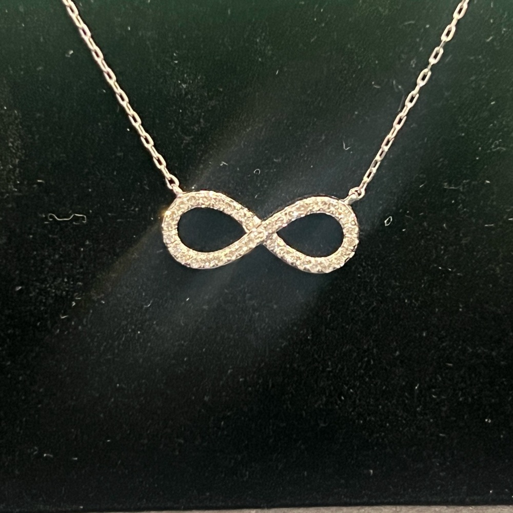 Kay Jewelers Elegant Silver Infinity Diamond Necklace